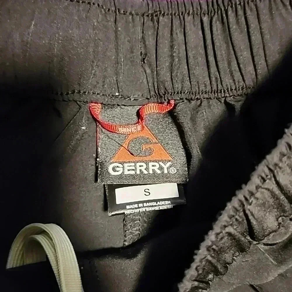 Gerry black short S - Picture 2 of 3
